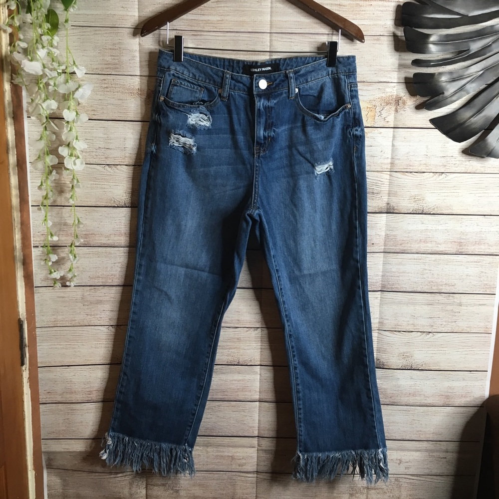 Ashley Mason distress jeans size 29